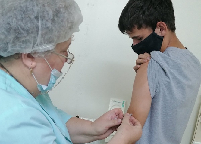 в ГБПОУ "Боханский аграрный техникум"  с началом 2021 учебного года начали проводить вакцинацию